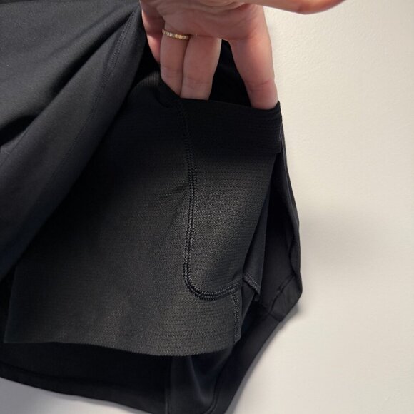 GapFit Eclipse Split-Front Exercise Skort Black Small - Picture 6 of 9